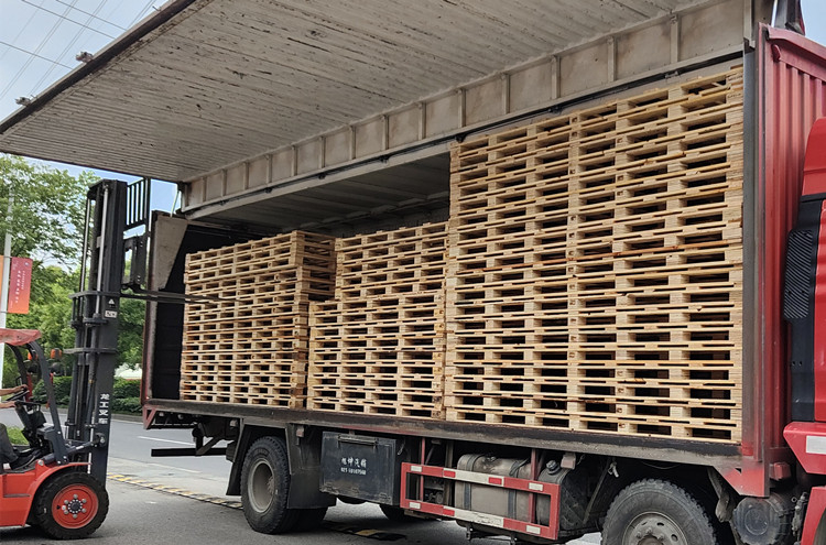 循環(huán)使用的木托盤選擇哪種好？