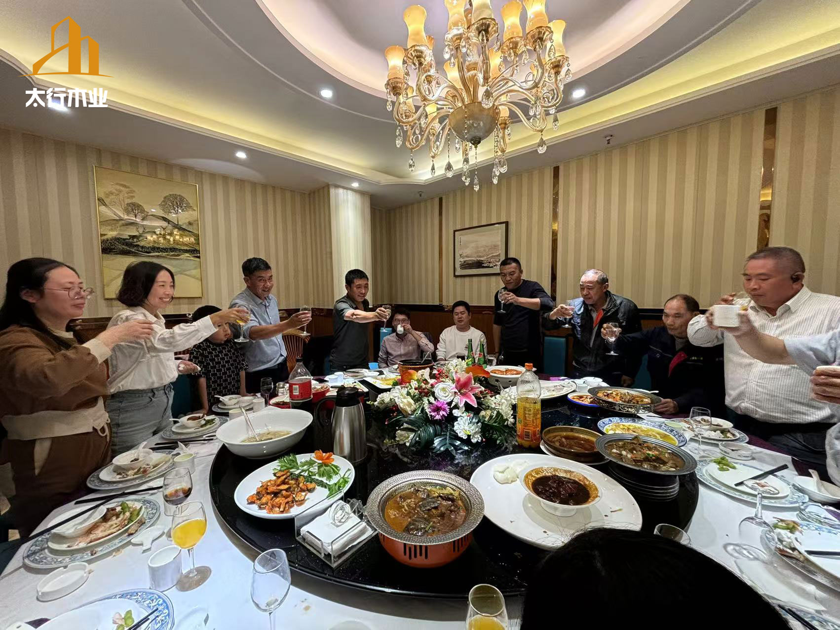 無(wú)錫太行木業(yè)10月團(tuán)建:凝聚團(tuán)隊(duì)力量,迎戰(zhàn)百日奮戰(zhàn)